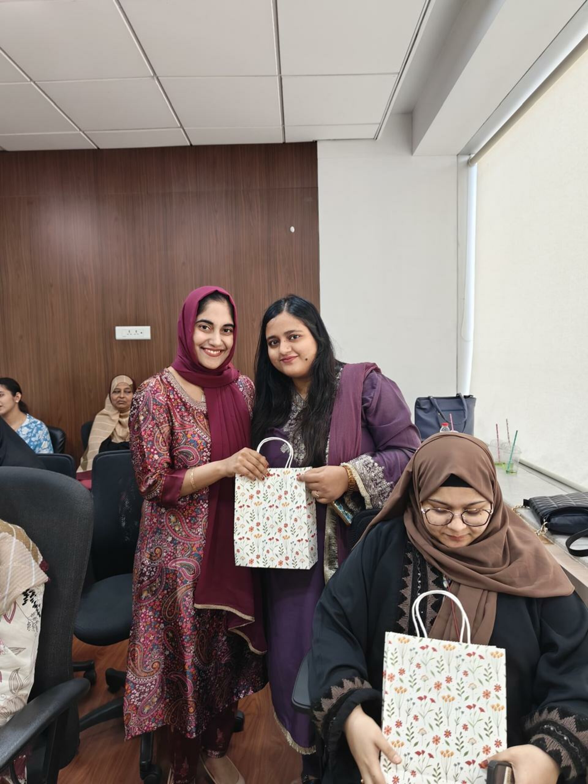 Dr. Afshan Maniyar Conducts Antenatal Care Class at Ruby Hall Clinic