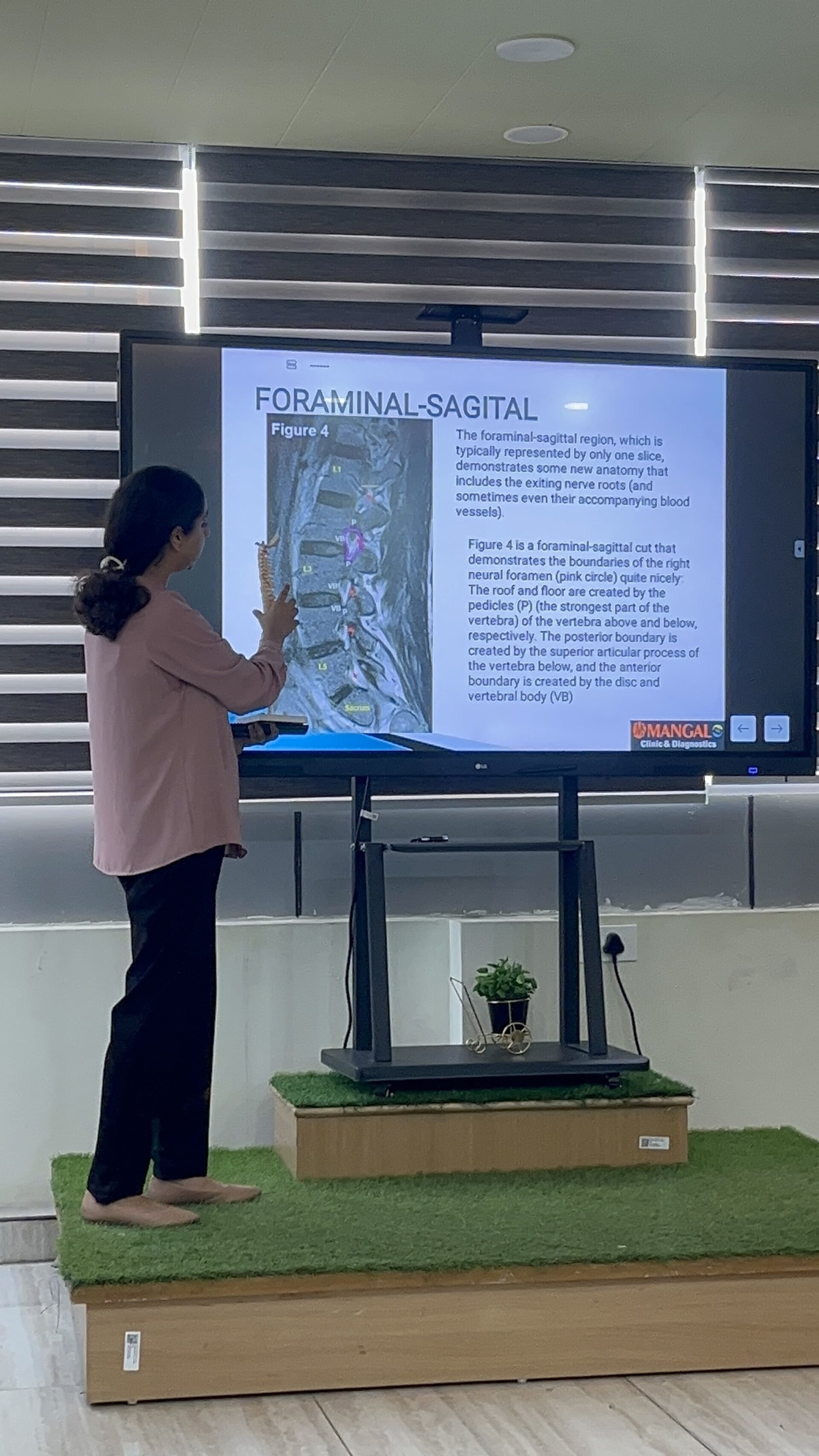 Dr. Deepti Agarwal Leads Spine Radiodiagnosis Workshop in Dehradun