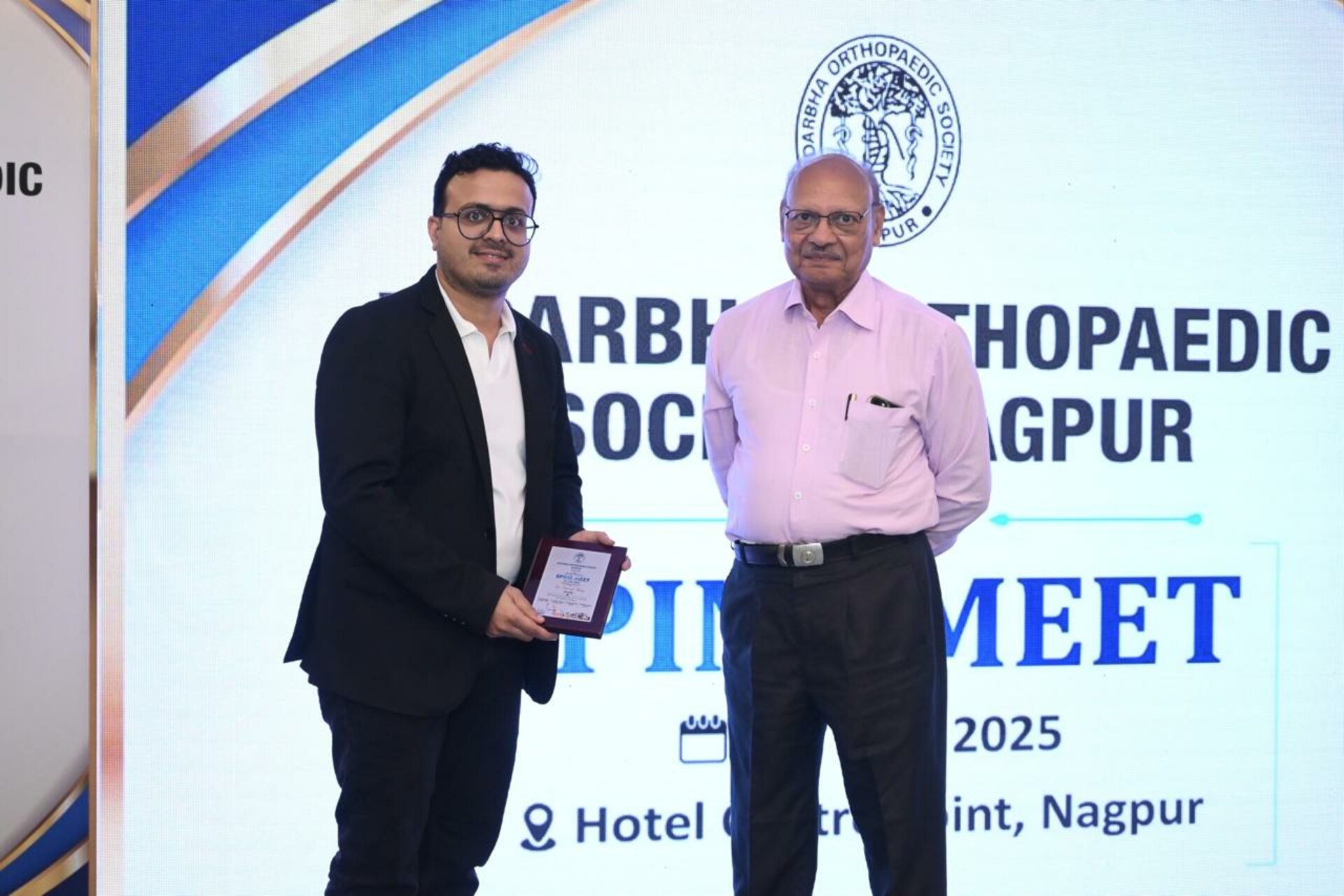 Dr. Paresh Bang Presents at Vidarbha Spine Meet